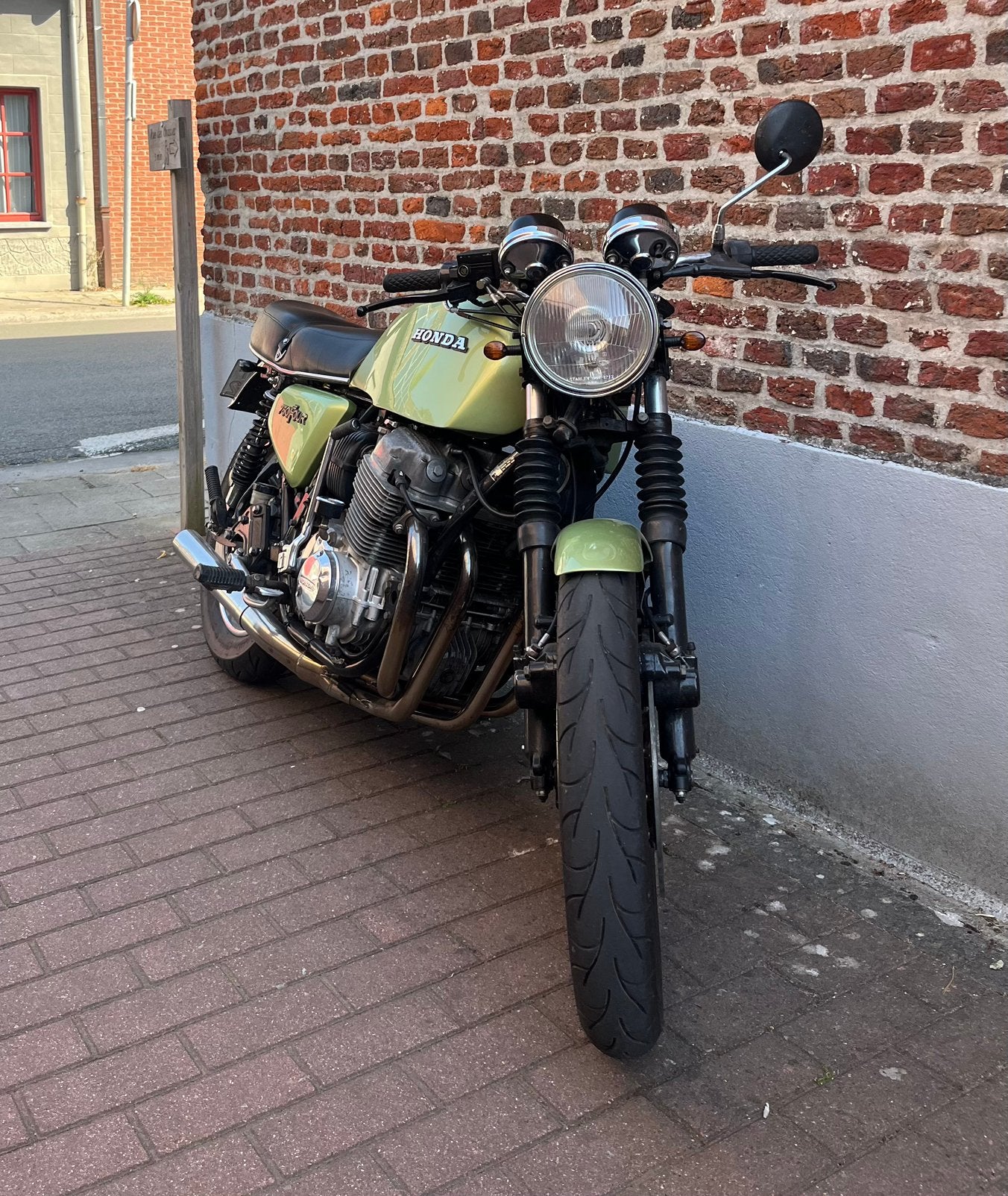 Honda CB 750 four F1 1976, Particulier