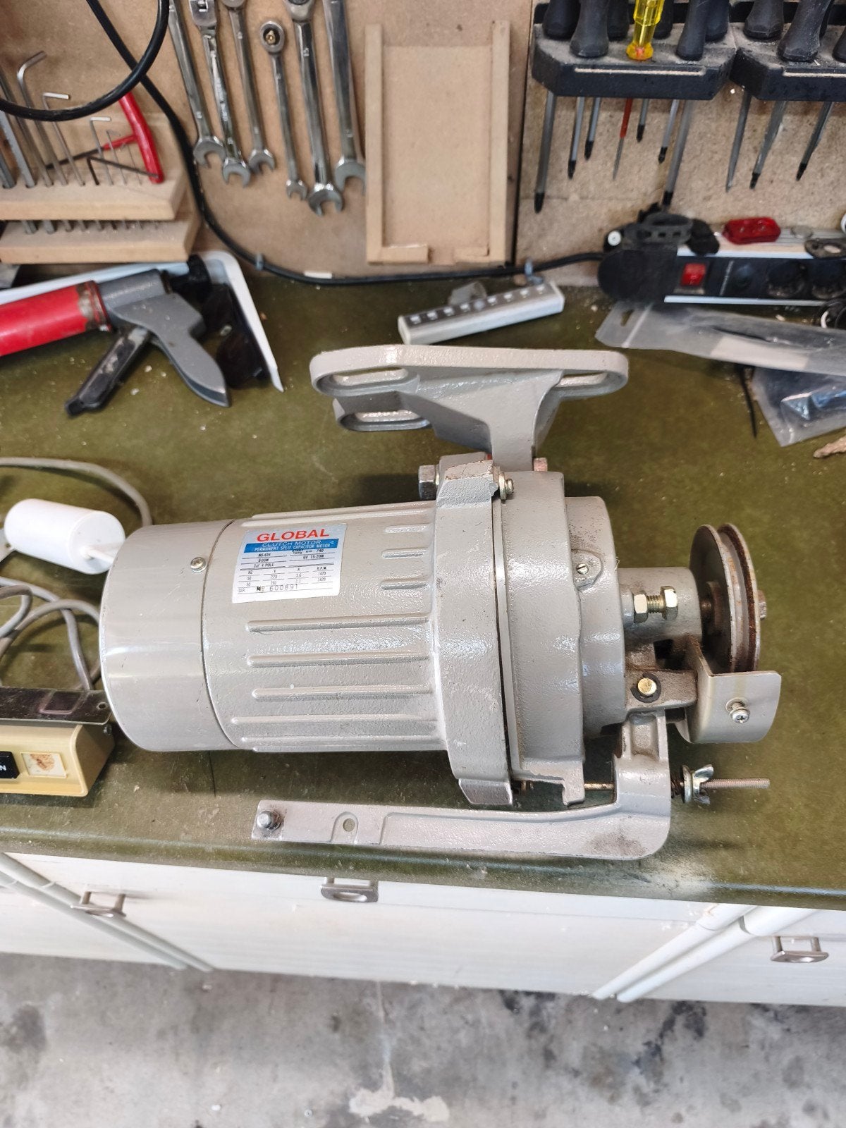 naaimachine motor, Ophalen, Naaimachine