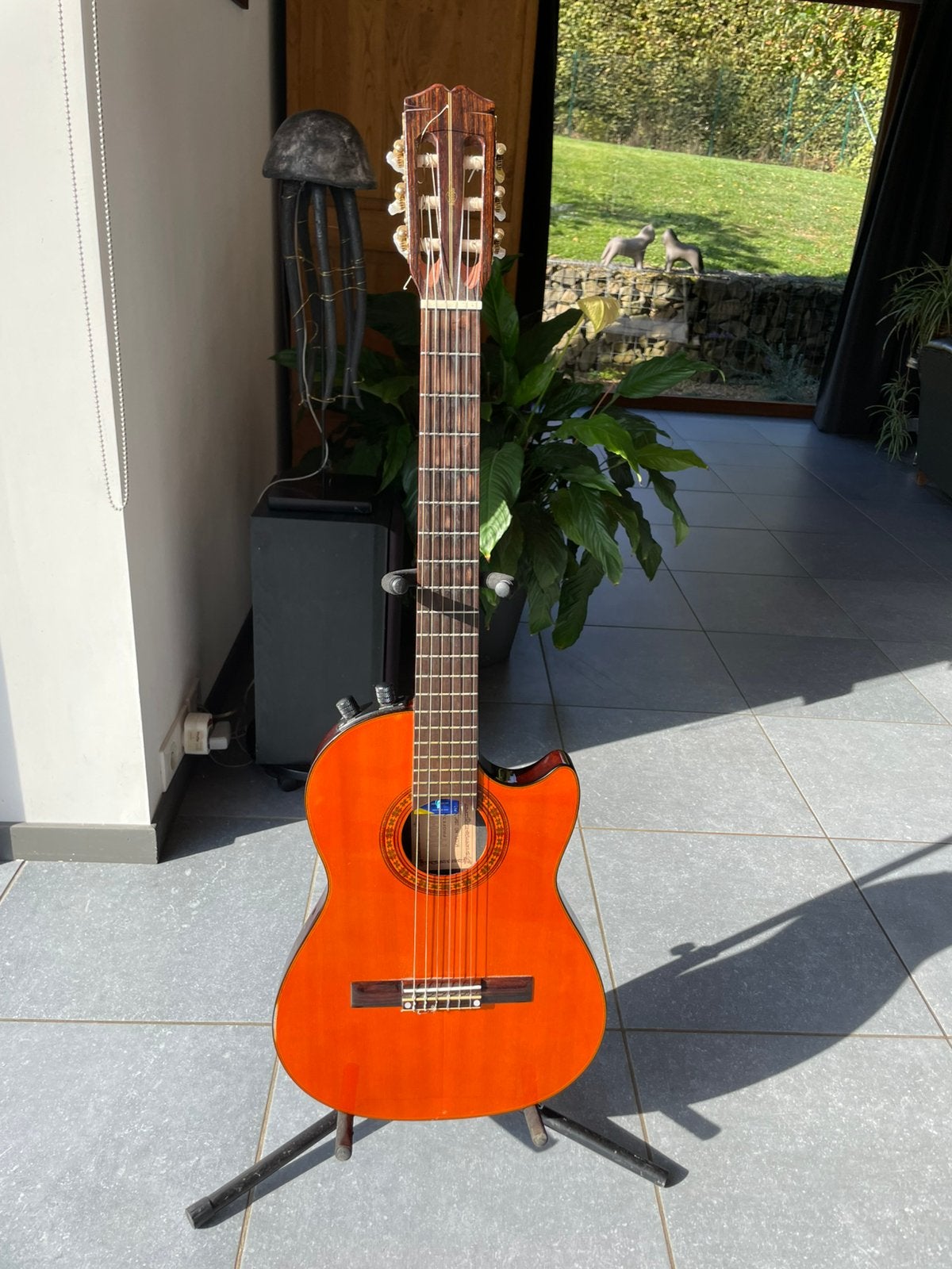 Hohner nylon solid-body gitaar, Ophalen, Zo goed als nieuw