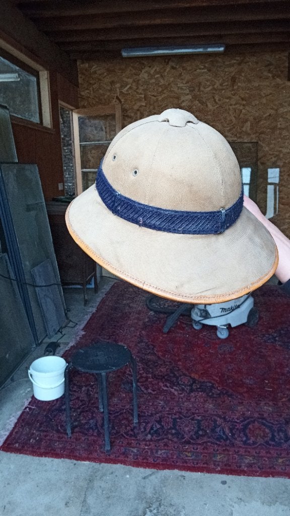 Tropenhelm in heel goede staat, Ophalen