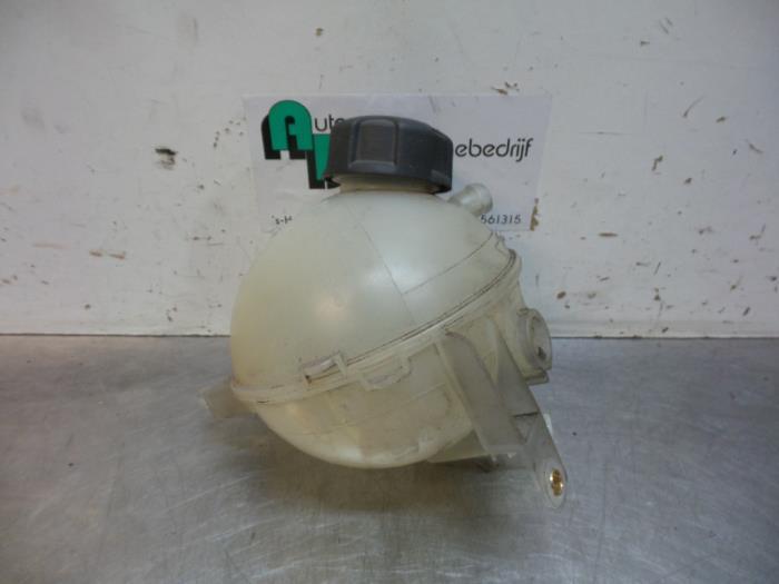 Réservoir d'expansion d'un Citroen Berlingo (Berlingo 08-), -, 3 mois de garantie, Utilisé, -