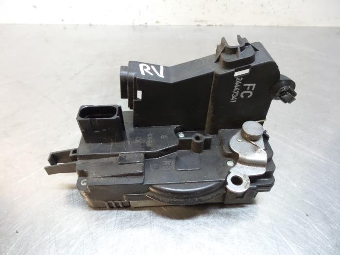 Deurslot Mechaniek 4Deurs rechts-voor van een Opel Vectra (V, Gebruikt, -, -, Opel