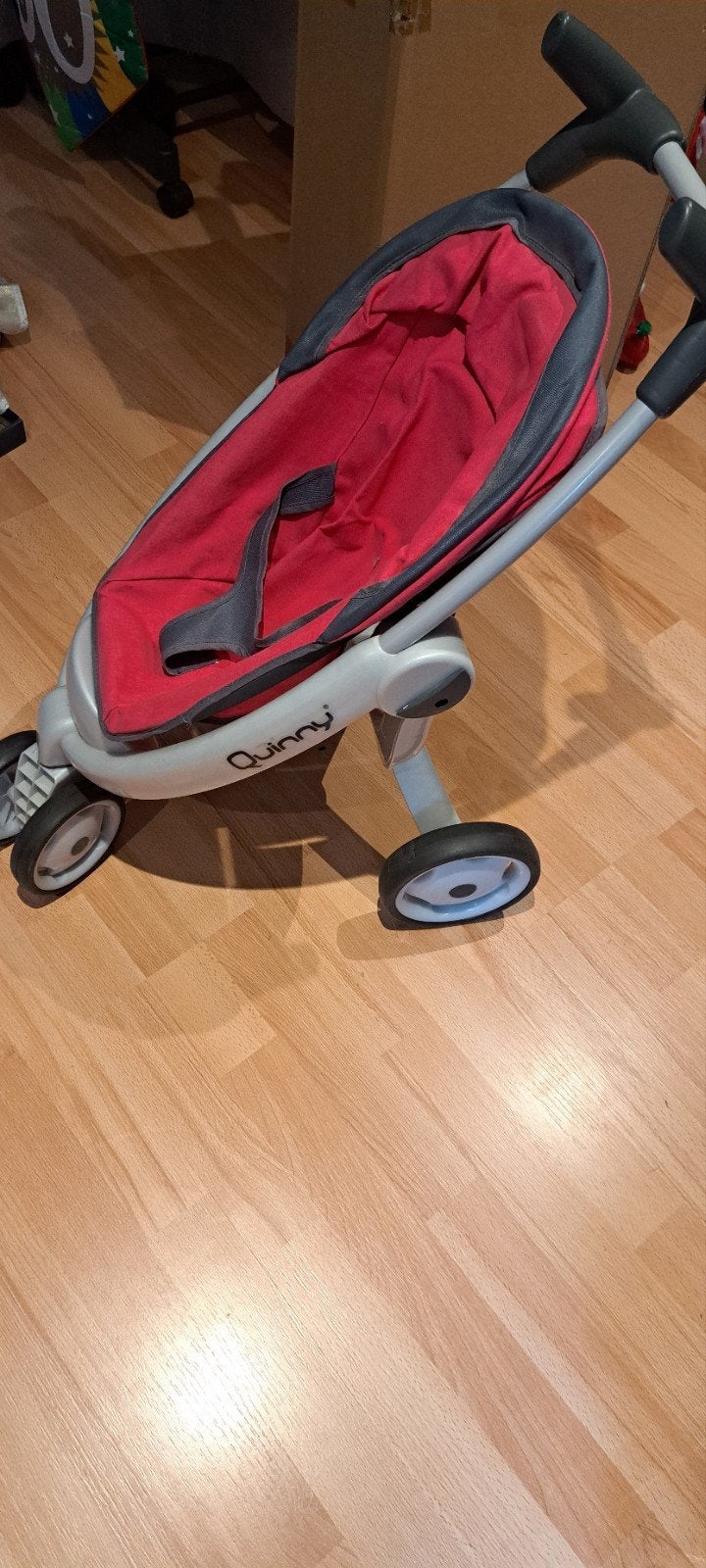 poussette pour poupée, Enlèvement