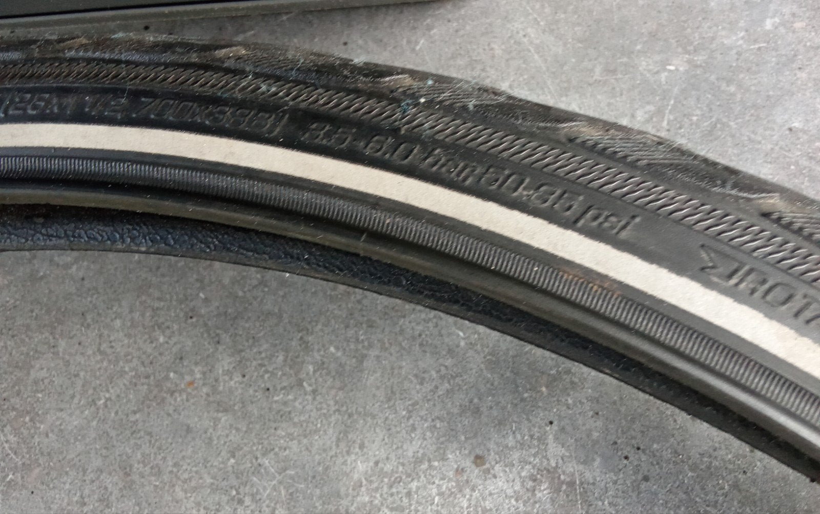 Schwalbe delta cruiser plus 28x1.5   2 stuks!zzr goed, Fietsen en Brommers, Ophalen
