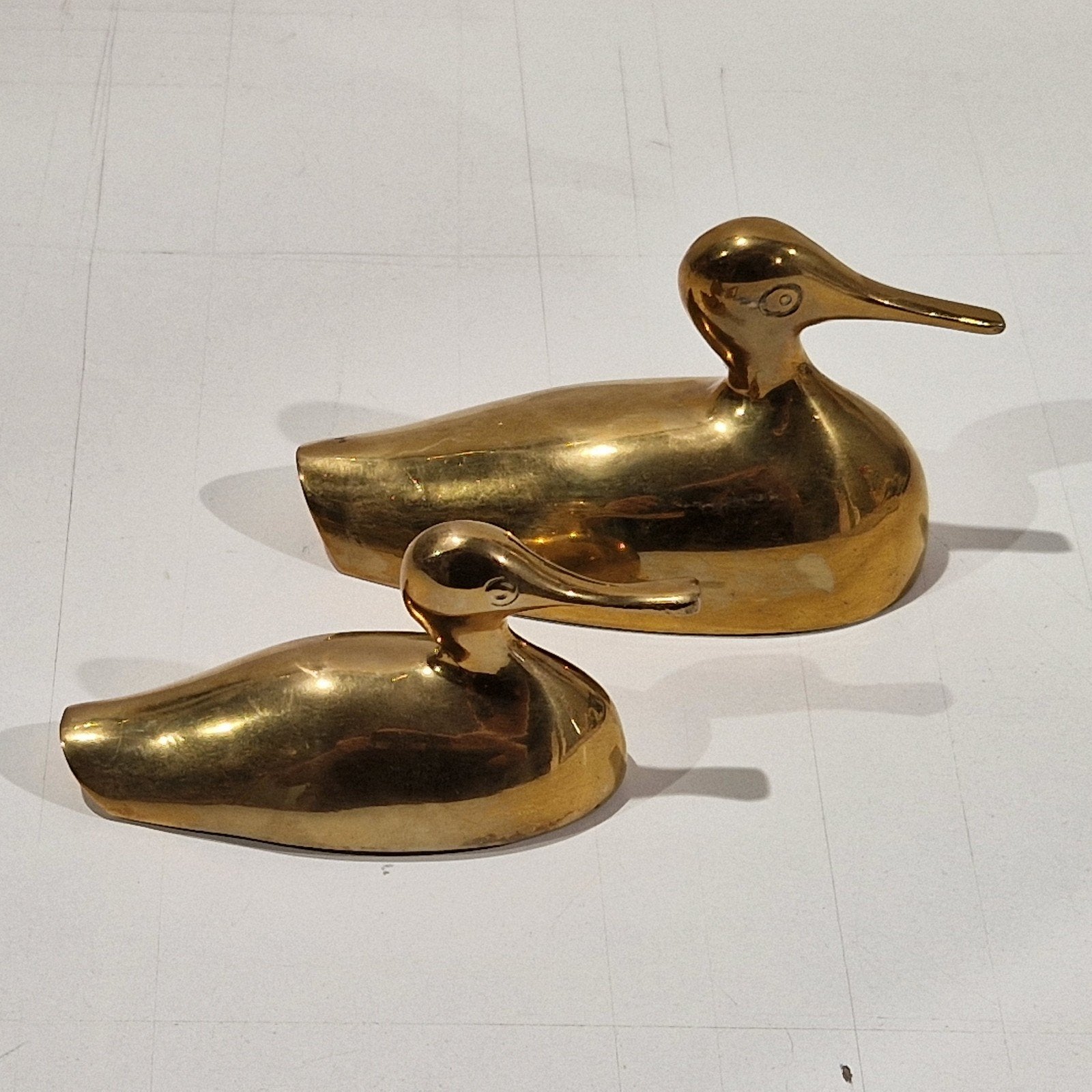 Set van 2 geel koperen eendjes ,  mid century ., Ophalen of Verzenden, Koper