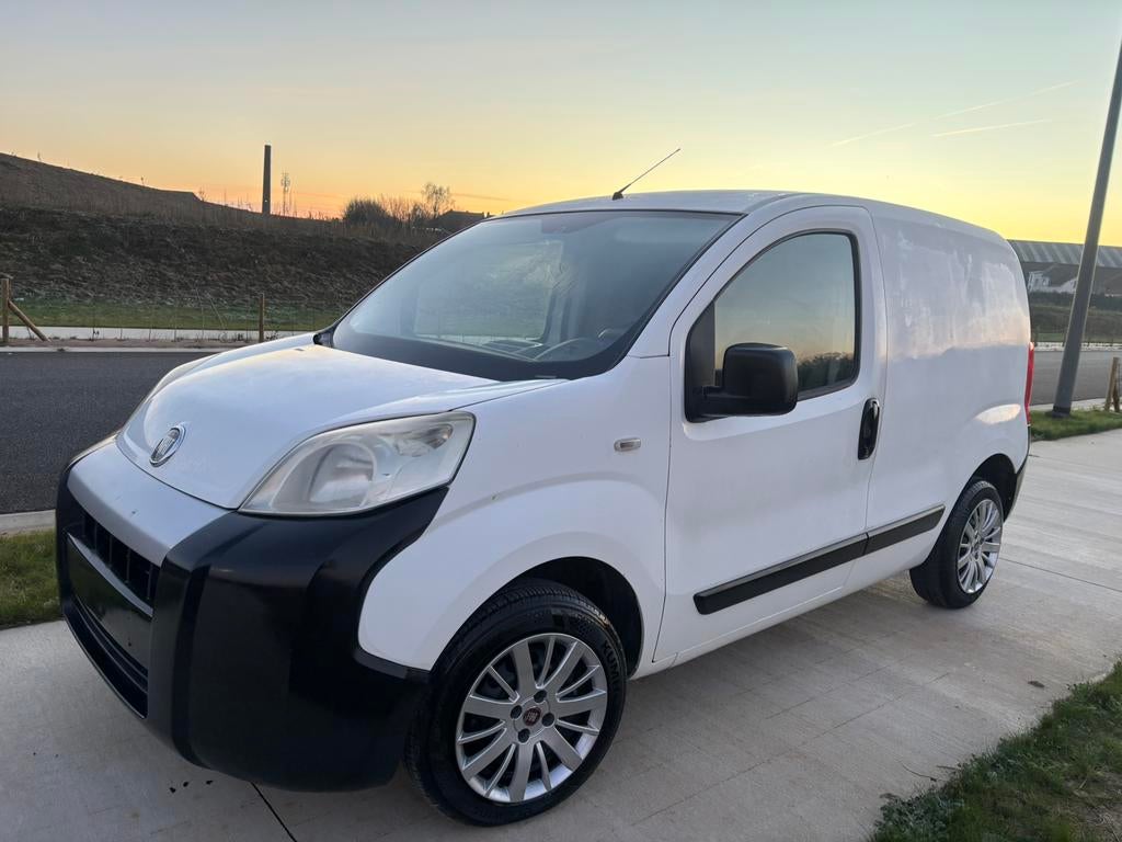 Fiat Fiorino 1.3 Multijet ANNÉE 2008 188000KM, Autos, Achat, 1298 cm³, Entreprise, 2 places