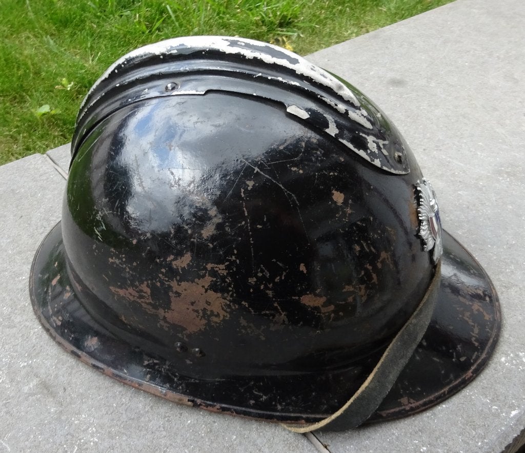 FRANCE - POLICE - CASQUE ADRIAN, Verzamelen, Militaria | Algemeen, Rijkswacht, Helm of Baret, Verzenden