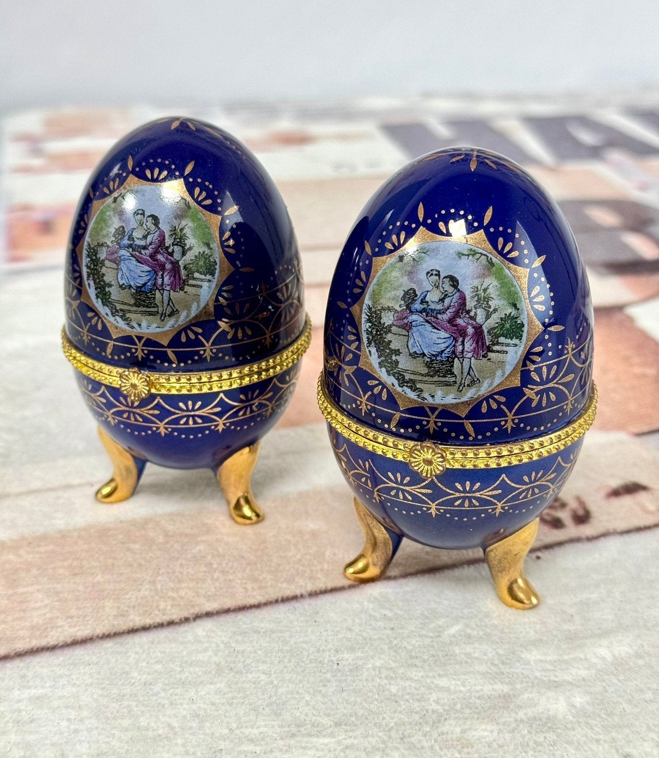 2X antiek Porseleinen Faberge Ei cobalt blauw Gesigneerd, Antiek en Kunst, Ophalen of Verzenden