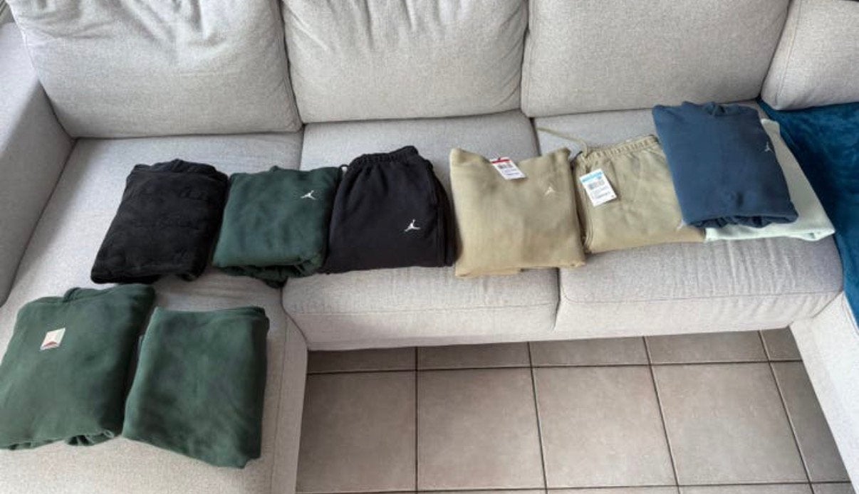 6 PULL JORDAN NEW BALANCE TAILLE  L ET PANTALON 3 TAILL M, Kleding | Heren, Truien en Vesten, Ophalen, Nieuw