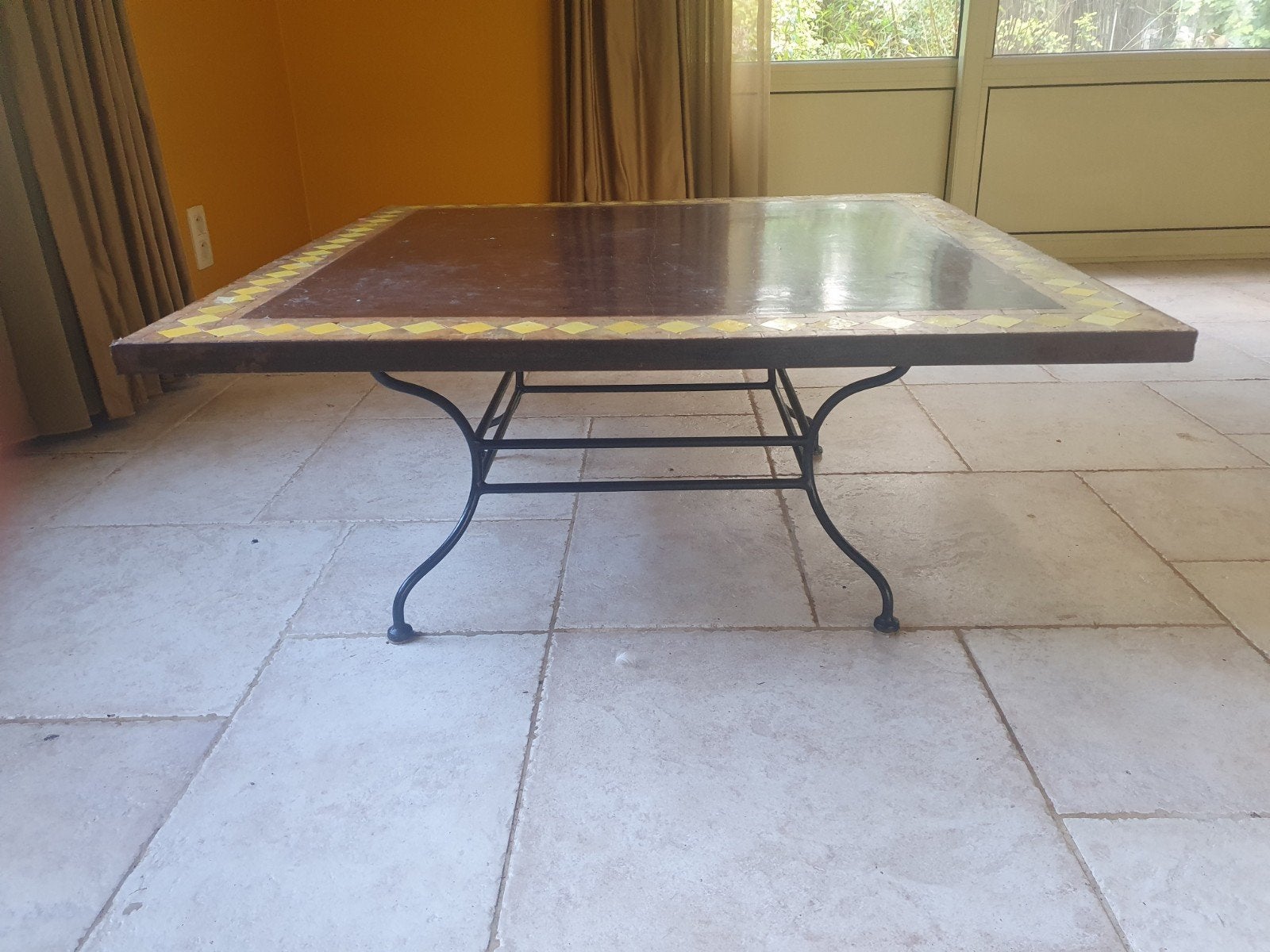 mooi grote salontafel met ijzer en stenen blad, Huis en Inrichting, Ophalen, Gebruikt, Vierkant