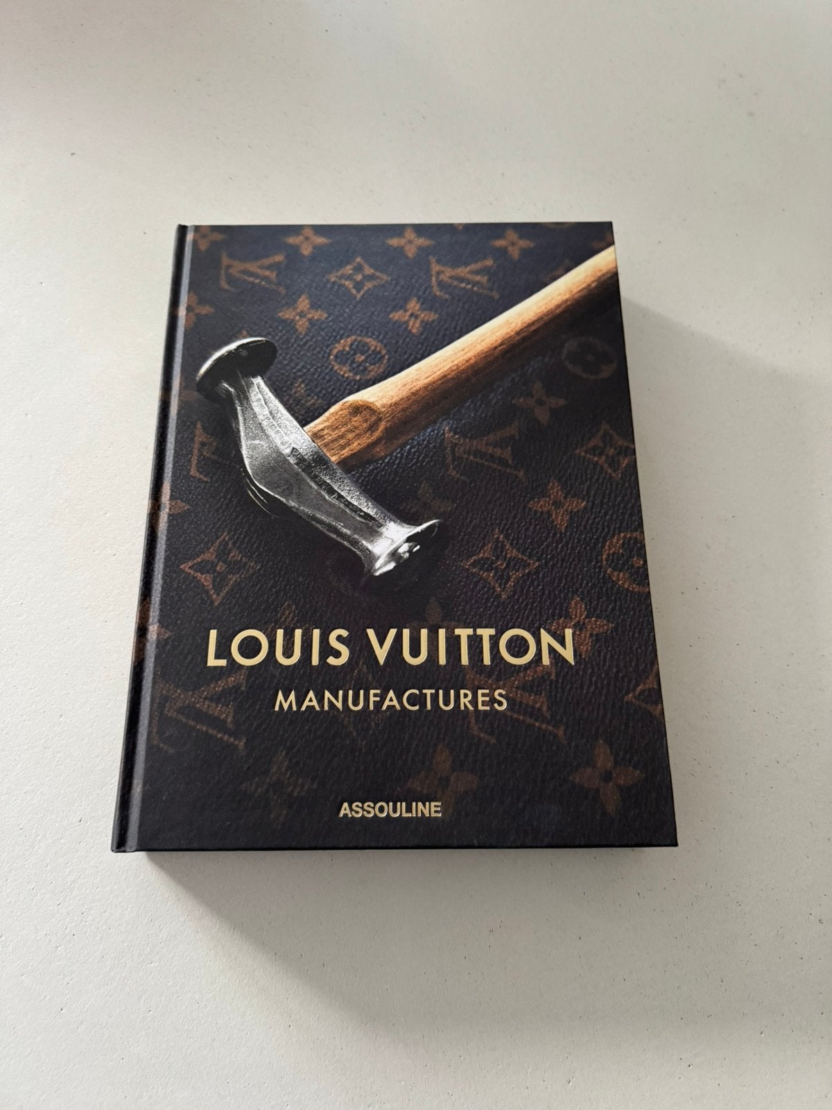 Louis Vuitton assouline boek, Ophalen, Zo goed als nieuw