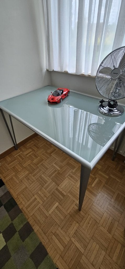 Table à manger verre dépoli + pieds métal, Maison & Meubles, Enlèvement, Utilisé, Verre