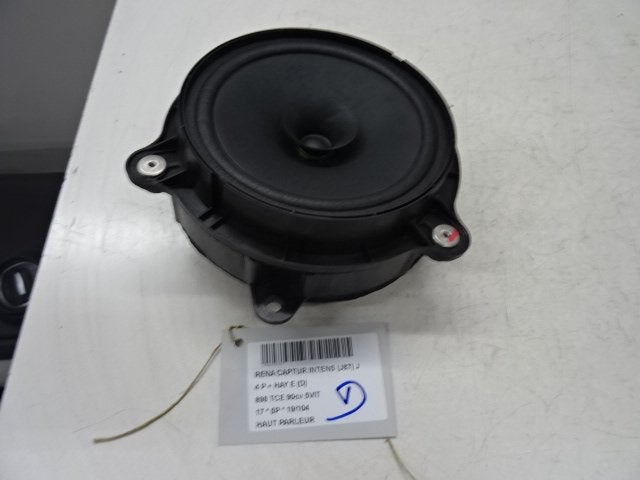 LUIDSPREKER Renault Captur I (2R) (01-2013/-), Auto-onderdelen, Gebruikt, Renault, Peter-Huppertz-Straße 5
51063  Köln, DE, Dialog.deutschland@renault.de