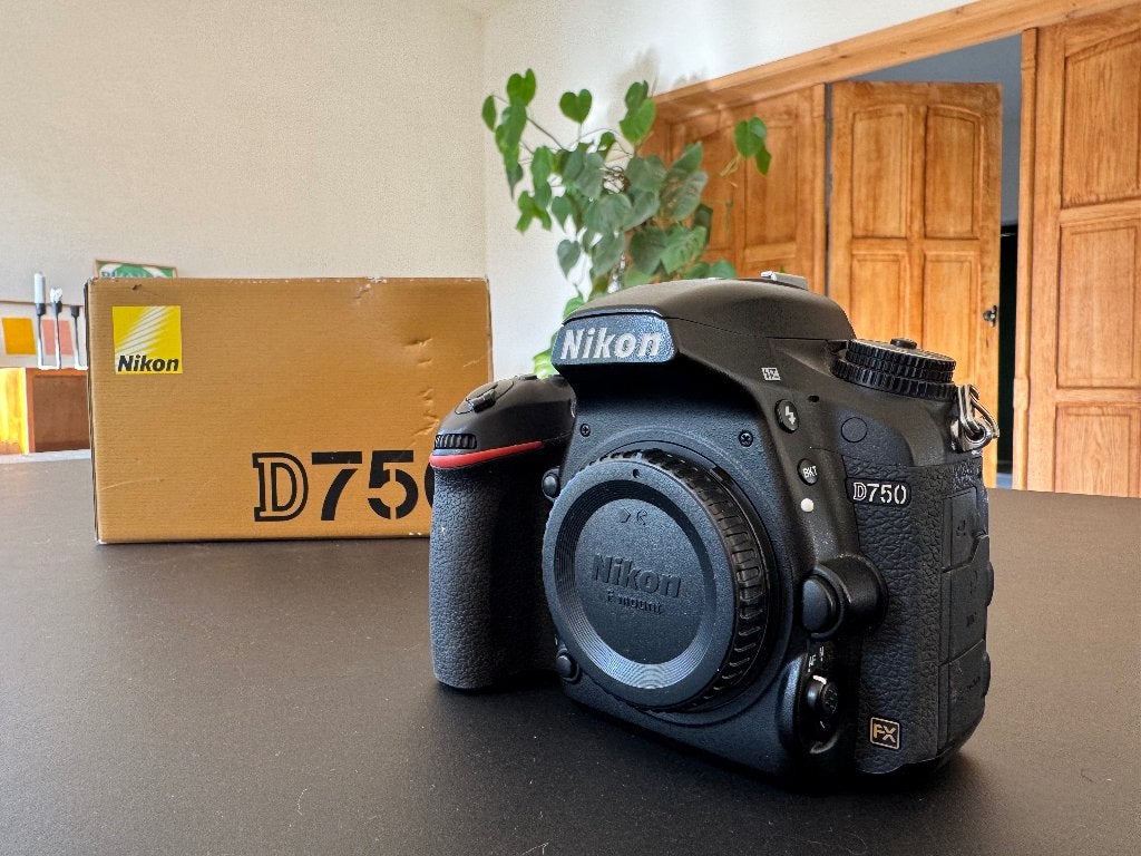Nikon D750 body in originele doos, Audio, Tv en Foto, Ophalen, Gebruikt, Spiegelreflex, Accu