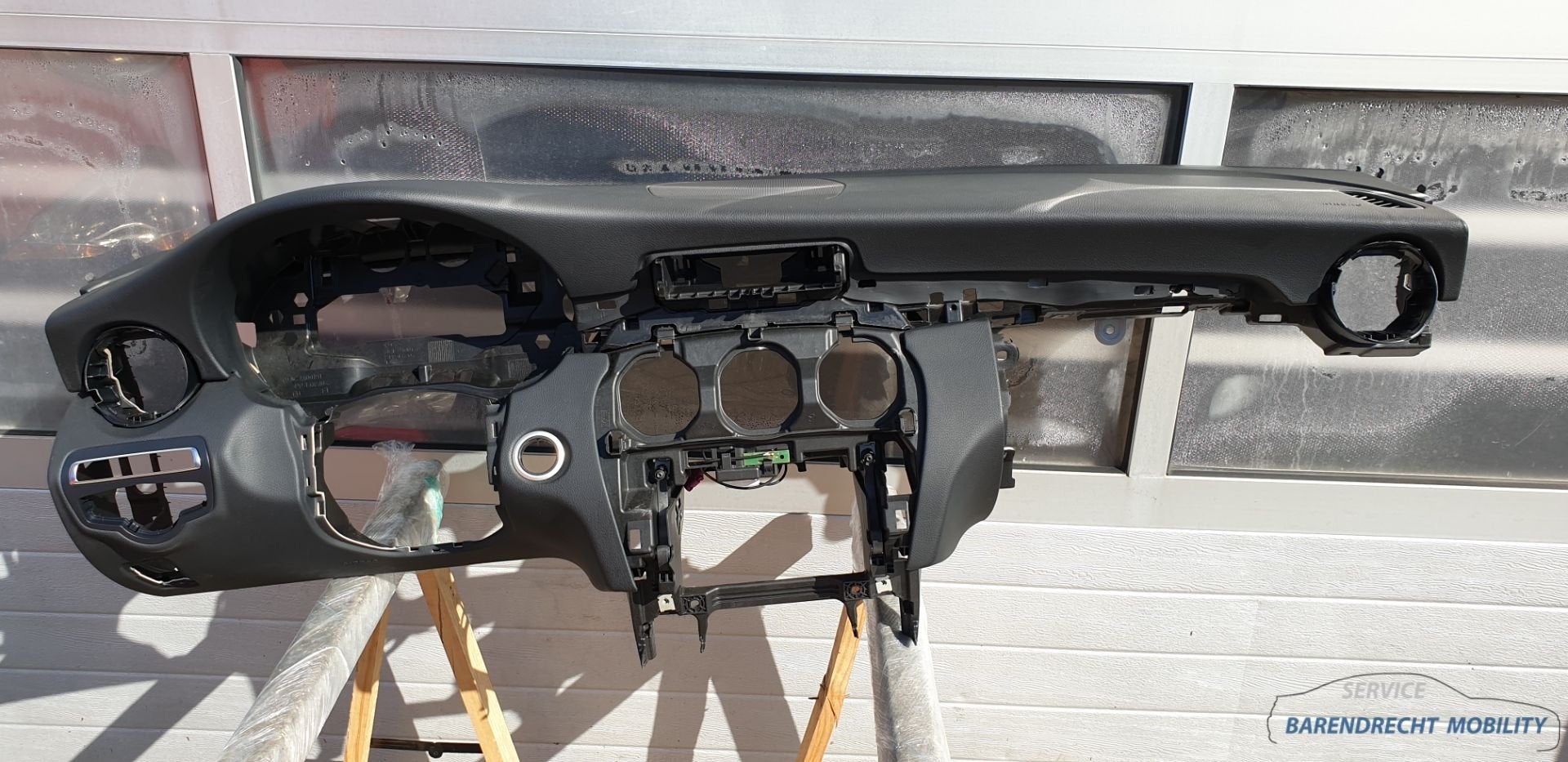 Dashboard Mercedes C Klasse W205 passagiersairbag airbag ori, Gebruikt, Mercedes-Benz AG, Mercedes-Benz, Mercedesstrasse 120
70372  Stuttgart, DE
