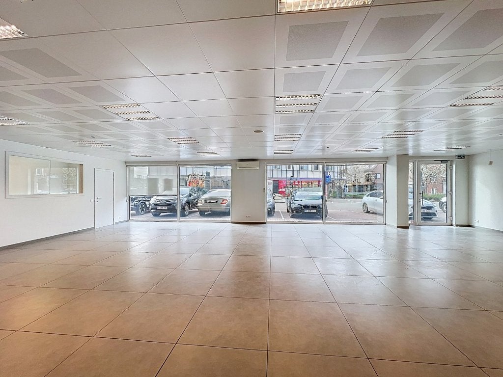 TE KOOP - Commerciële ruimte, Province de Flandre-Occidentale, Roeselare, 183 m², Jusqu'à 200 m²
