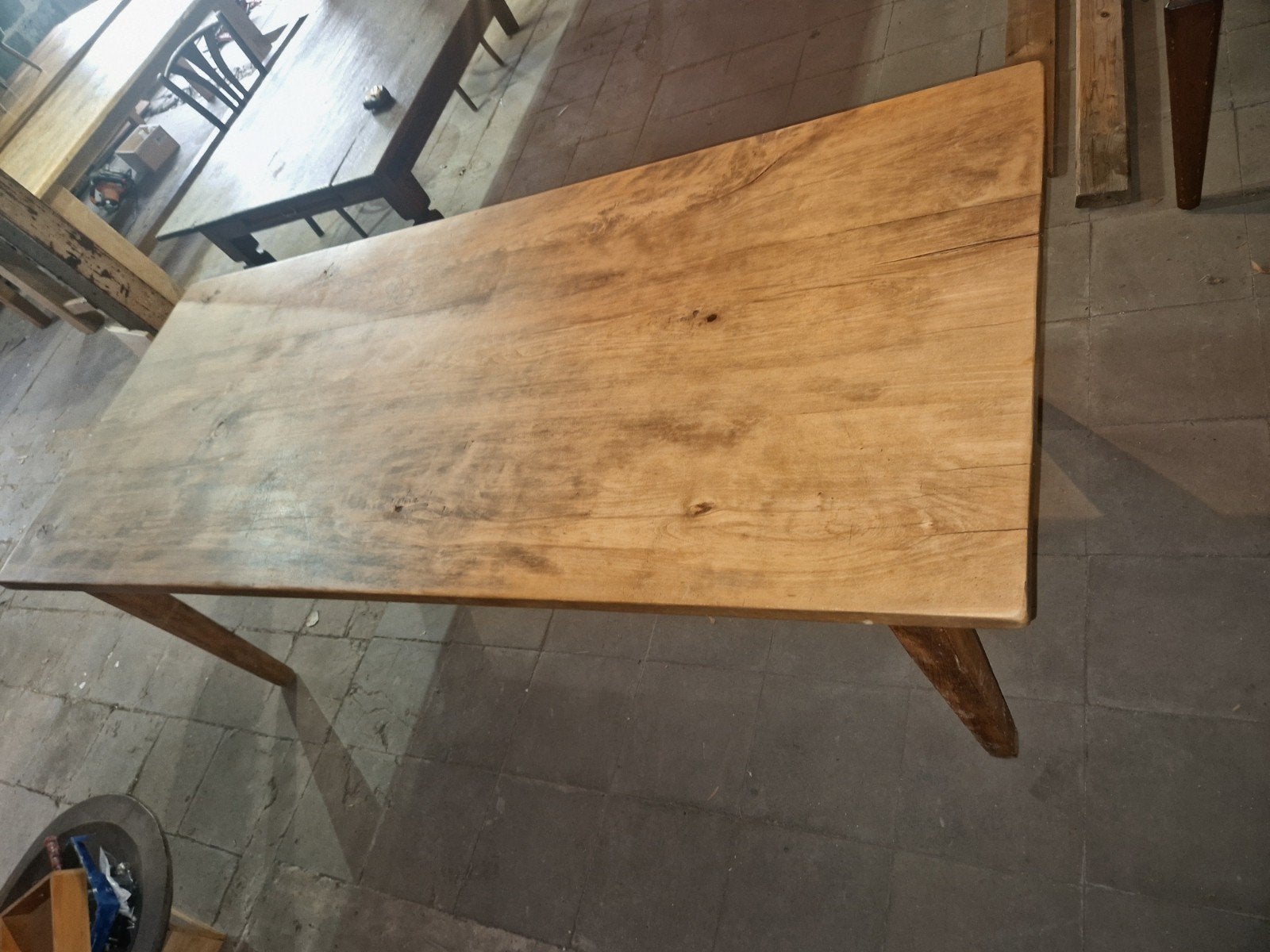 Table de monastère en chêne français, Enlèvement