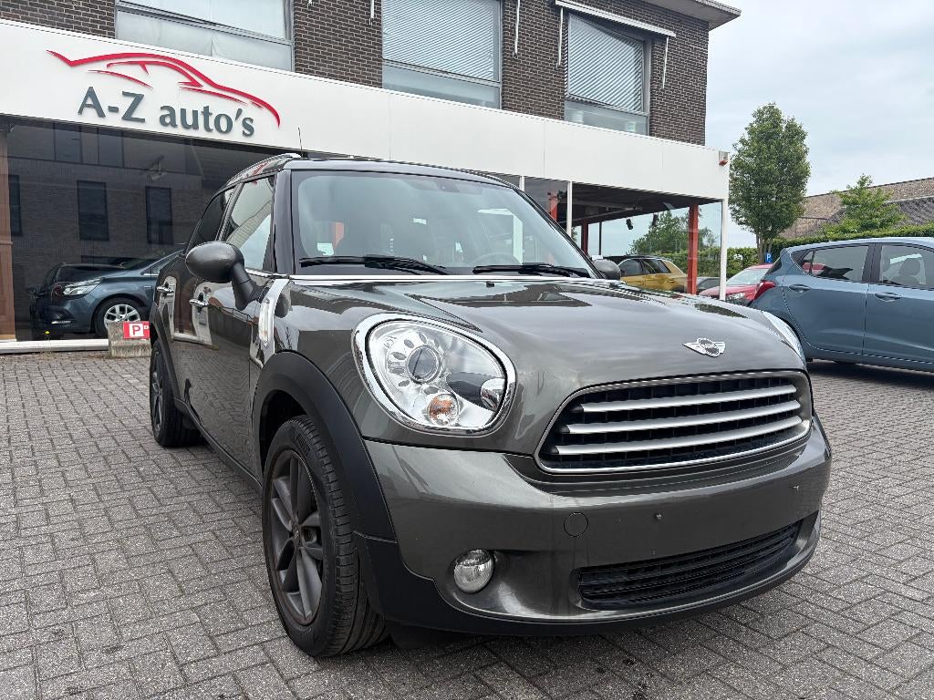 Premier propriétaire de la Mini Cooper Countryman, 140 g/km, Noir, 5 portes, Vert