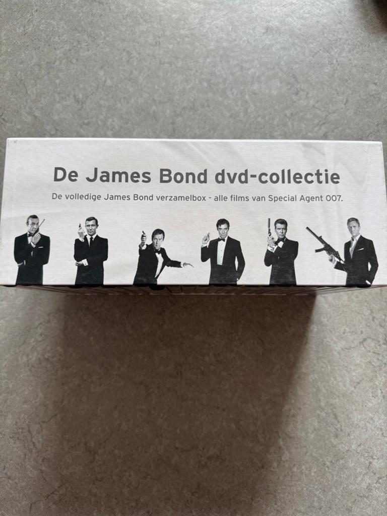 DVD box James Bond, Cd's en Dvd's, Ophalen of Verzenden, Zo goed als nieuw