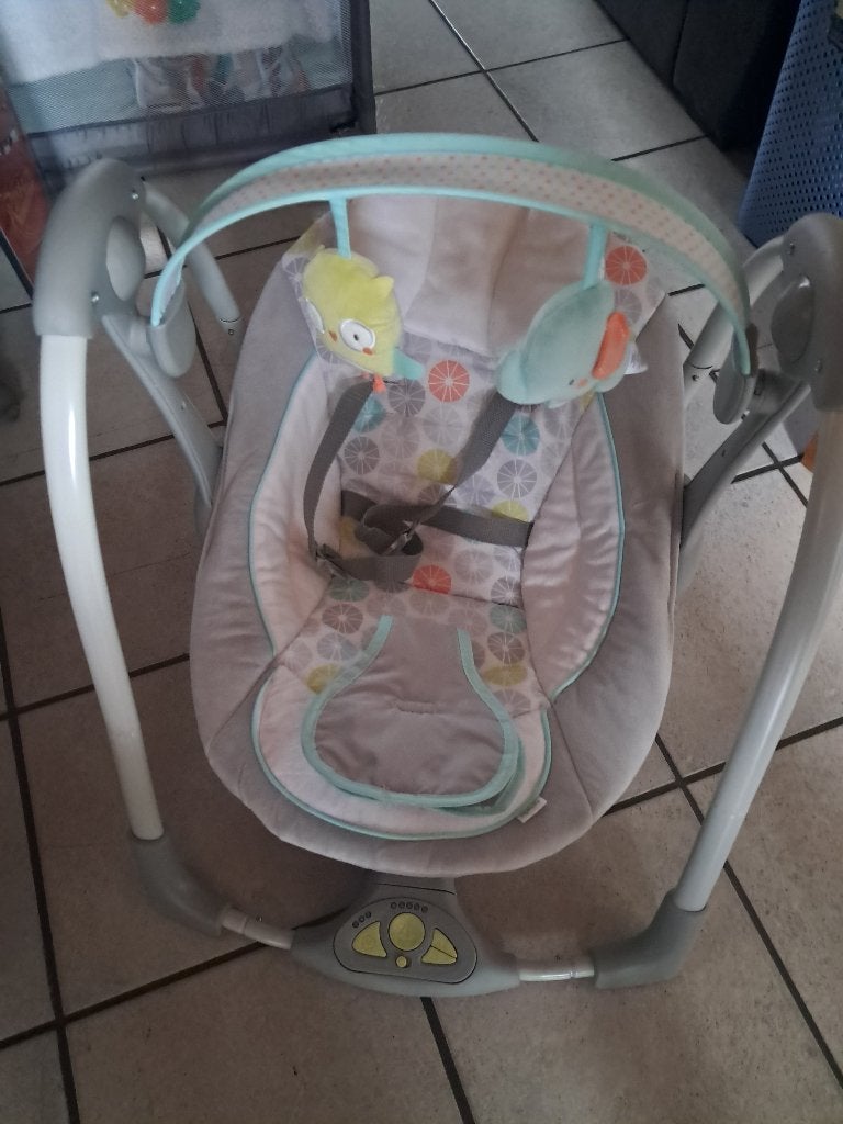 Relax pour nouveau né, Autres marques, Comme neuf, Enlèvement, Avec ceinture(s)