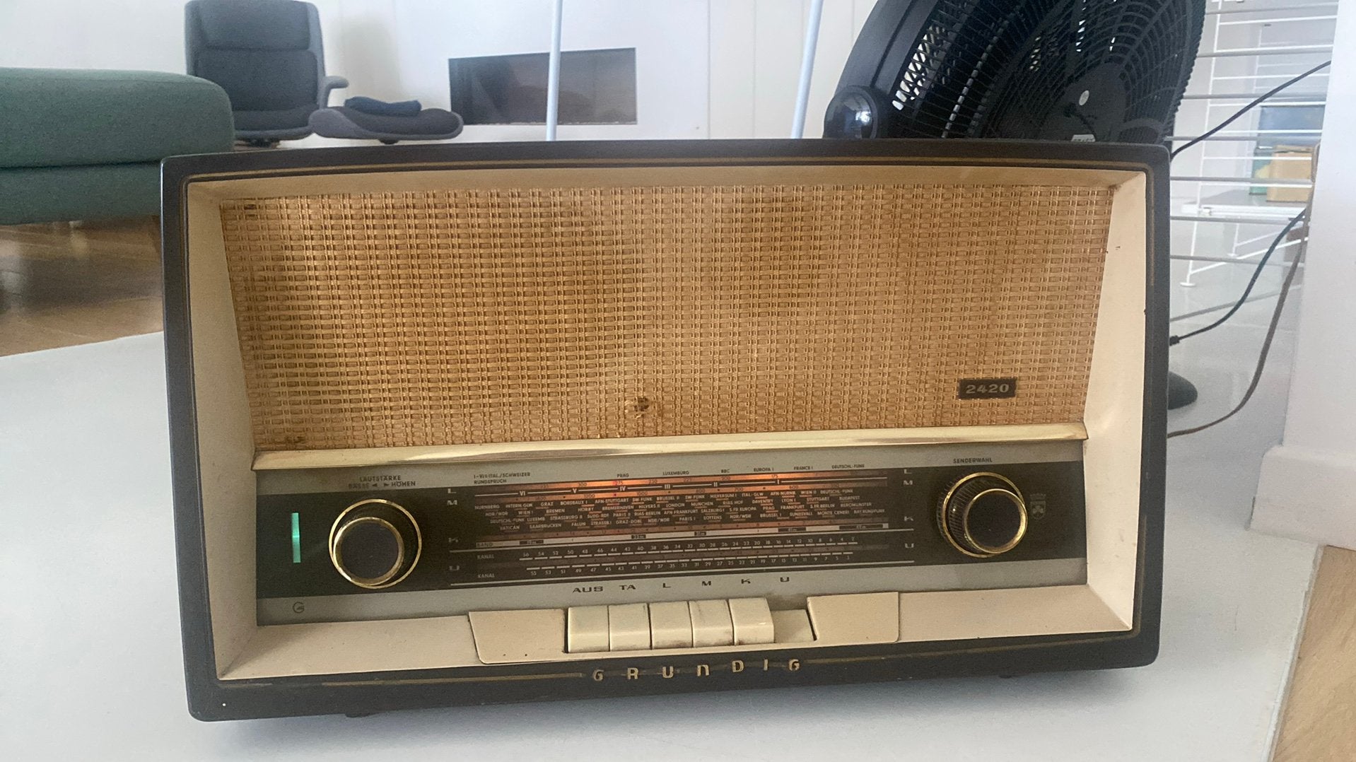 Vintage Grundig radio, Enlèvement, Comme neuf, Radio