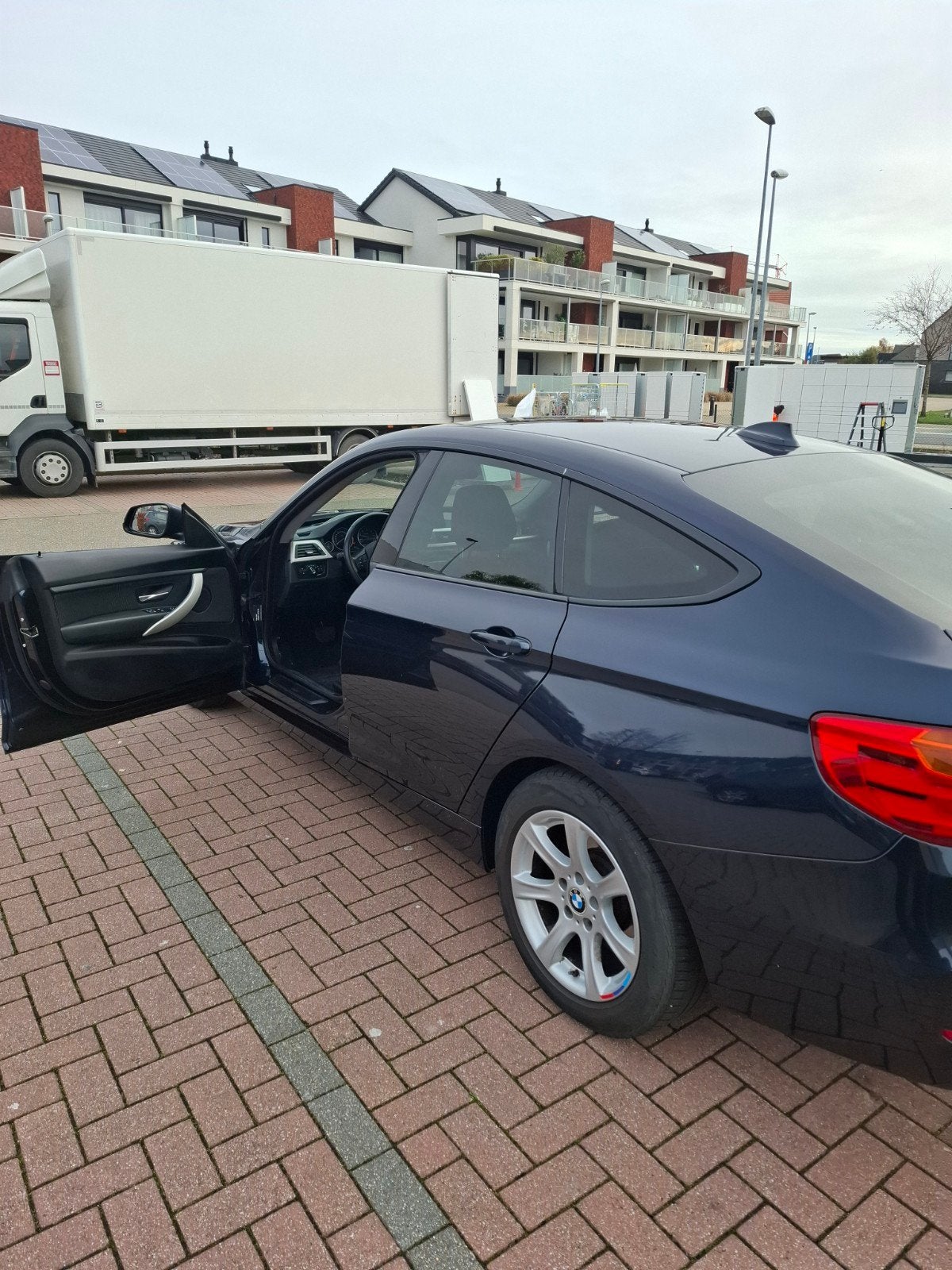 BMW 318d GT Automaat, Autos, BMW, Entreprise, Automatique, Enlèvement
