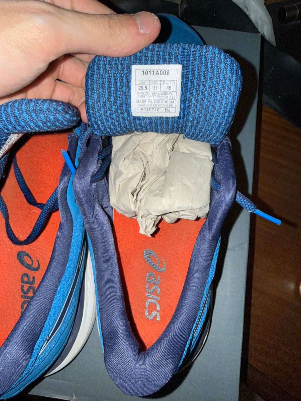 Asics schoenen, Sport en Fitness, Basketbal, Ophalen of Verzenden, Zo goed als nieuw, Schoenen