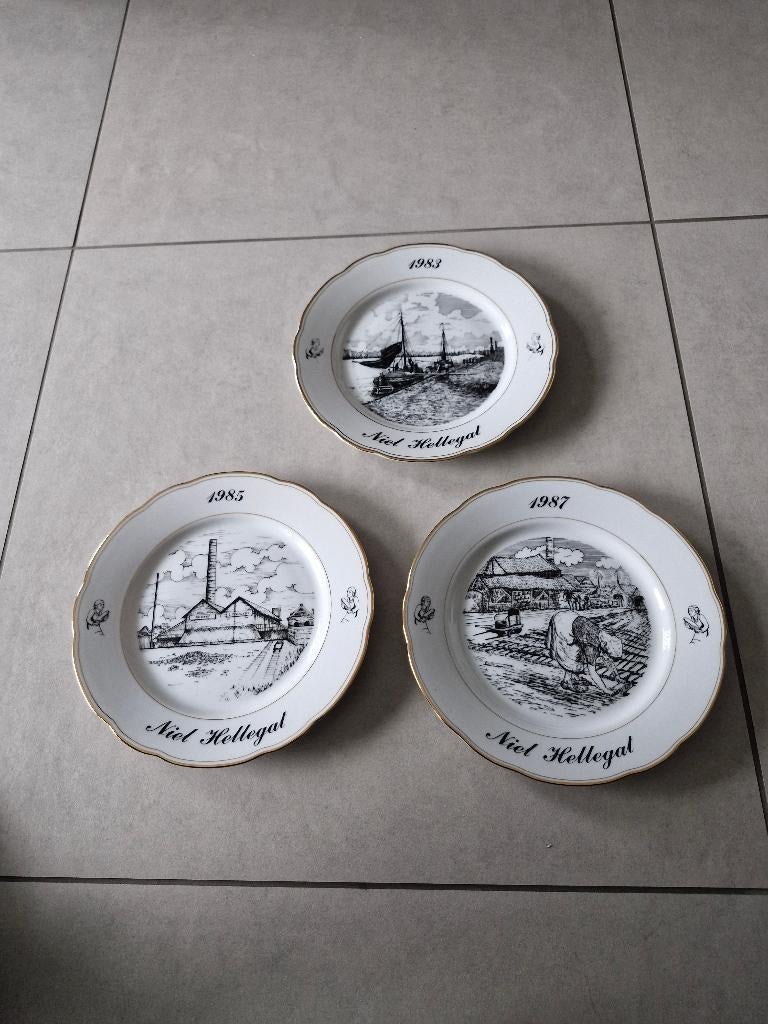 3 sierborden Niel Hellegat, Verzenden, 24 cm, 24 cm, Wit