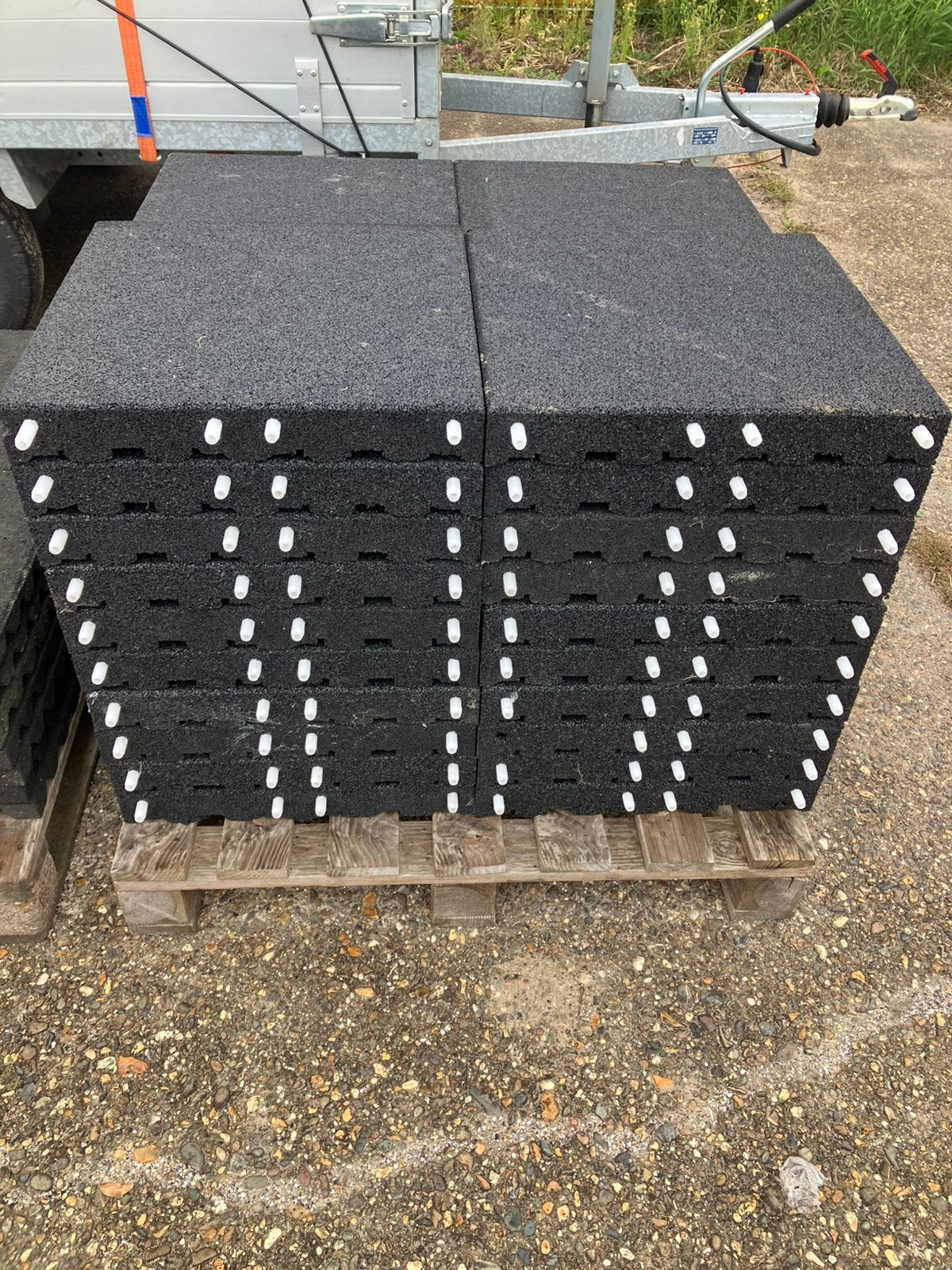 38 nieuwe zwarte rubberen tegels 50x50x7cm, Ophalen, Nieuw