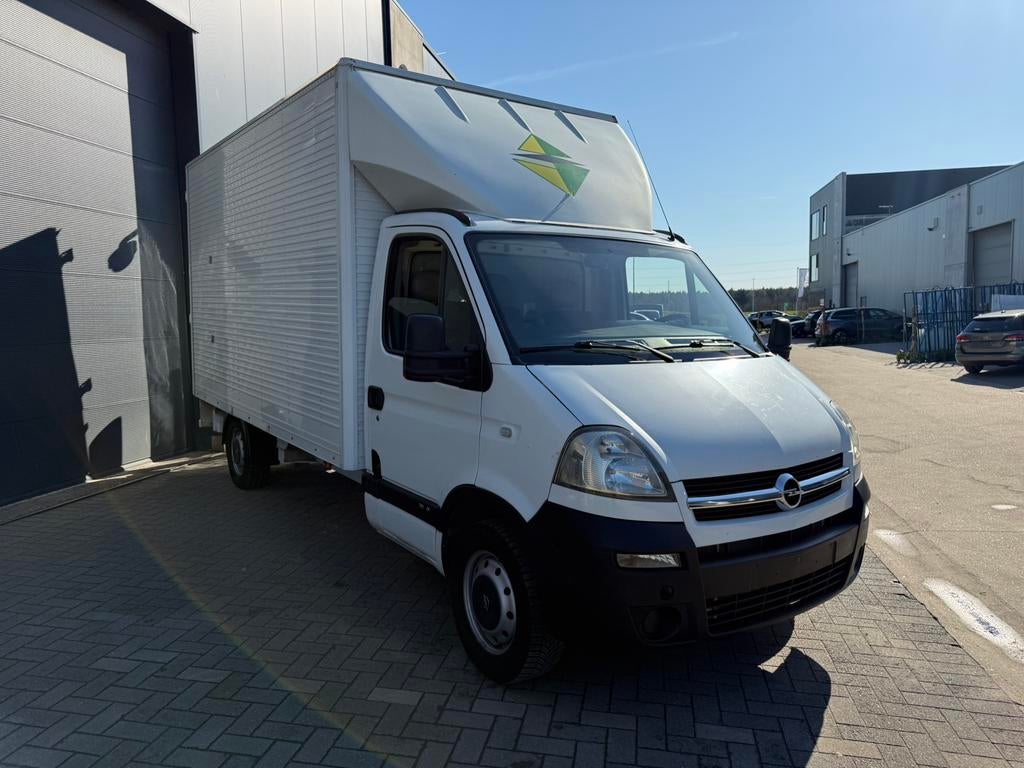 Opel movano 3.0d - 100kw  !TOP staat! AIRCO - BTW - trekhaak, 100 kW, 4 deurs, 4 cilinders, Leder en Stof