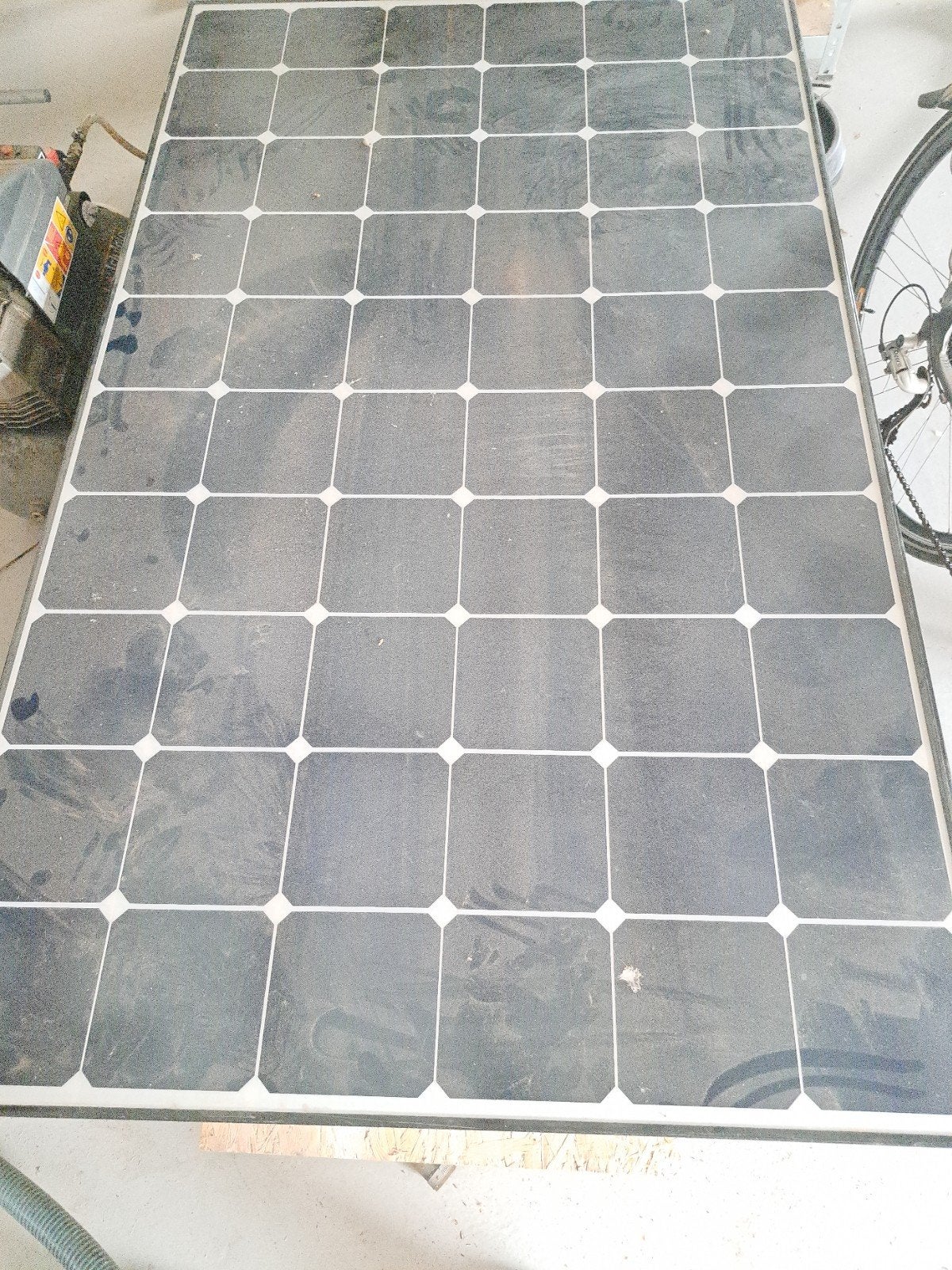 Zonnepanelen 360W, Doe-het-zelf en Bouw, Zonnepanelen en Toebehoren, Ophalen, Gebruikt, Paneel, 200 wattpiek of meer