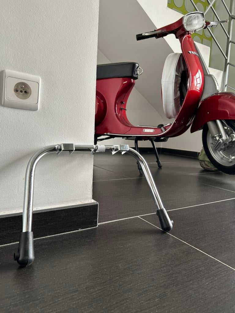 Pied chrome vespa 50/125, Enlèvement ou Envoi