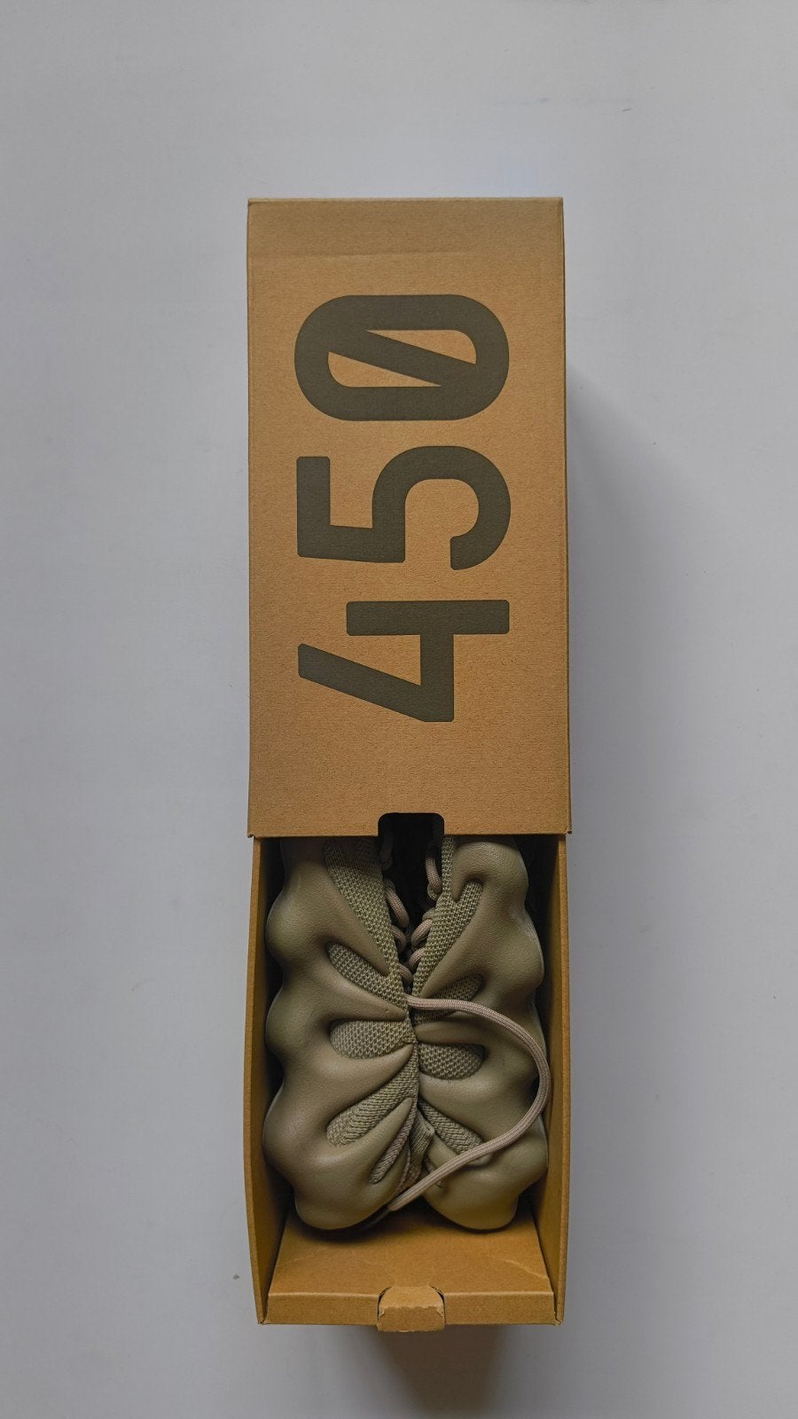 Adidas Yeezy 450 grijs, Ophalen of Verzenden, Zo goed als nieuw