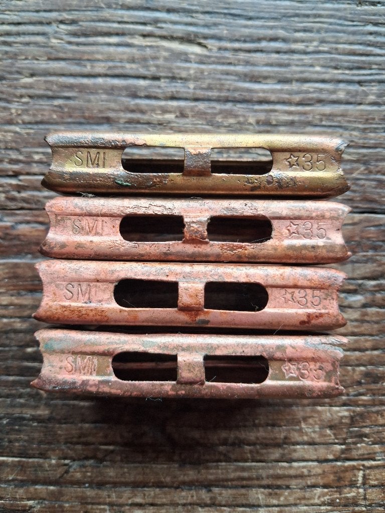lot de 4 cadres en cuivre pour Carcano 1935 10 euros, Enlèvement ou Envoi, Armée de terre, Autres types