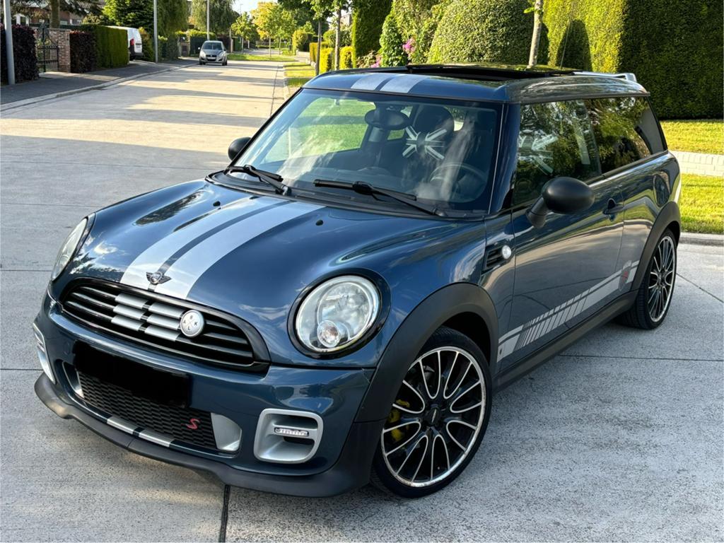 MINI COOPER 1.6 CLUBMAN BENZINE GEKEURD VOOR VERKOOP, Auto's, Mini, Electronic Stability Program (ESP), Stof, Handgeschakeld, Particulier