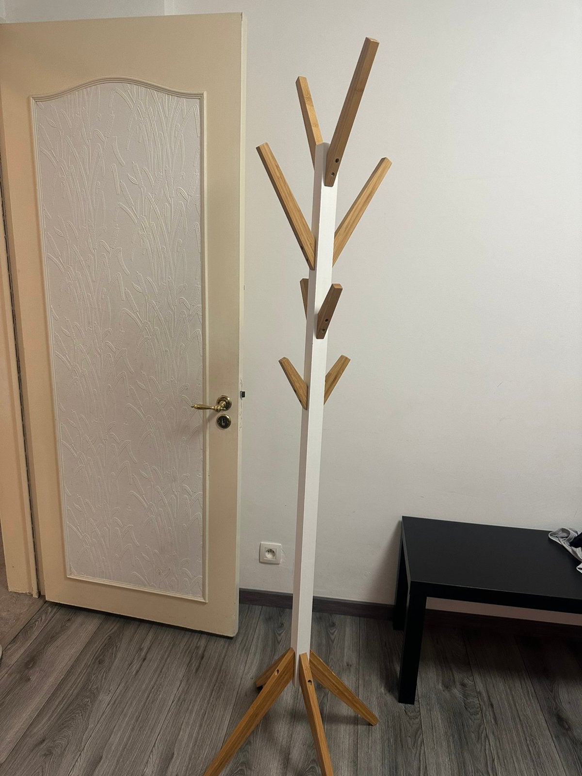 Moderne staande kapstok wit/hout – Zo goed als nieuw, Huis en Inrichting, Ophalen, Zo goed als nieuw, Hout, Staande kapstok