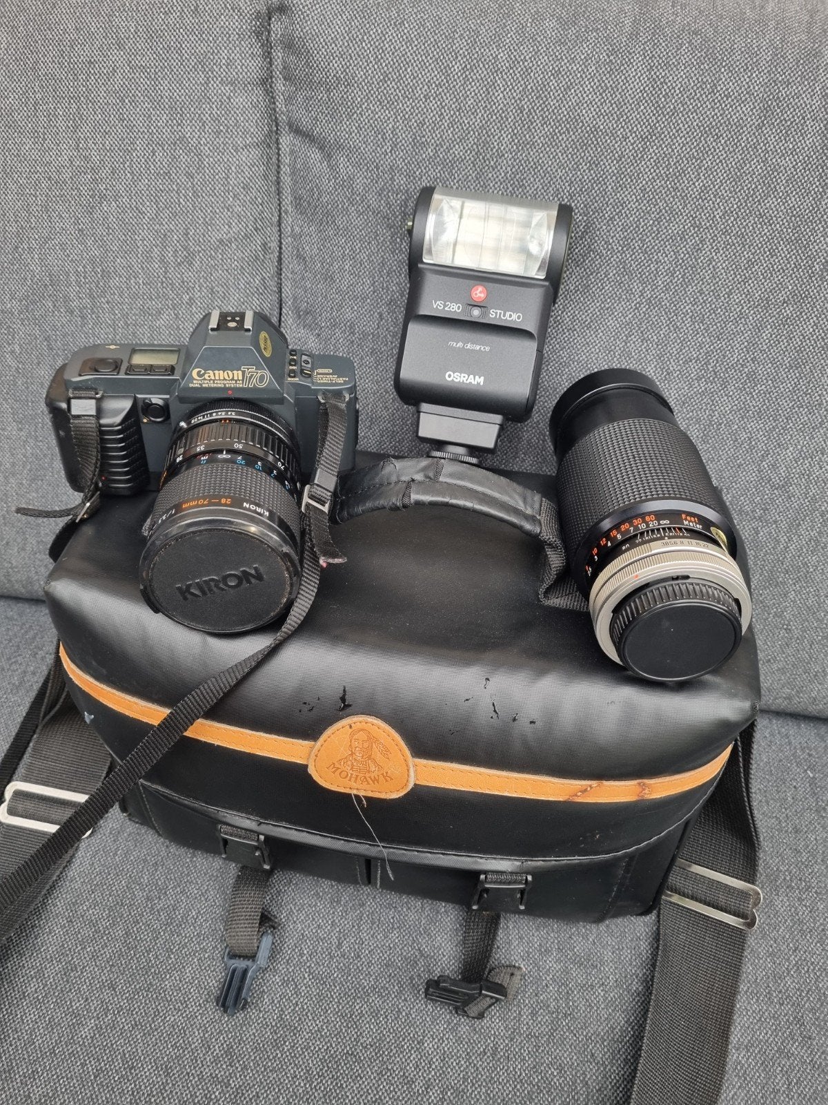 Canon T70 fototoestel met flitser en extra lens, Enlèvement ou Envoi