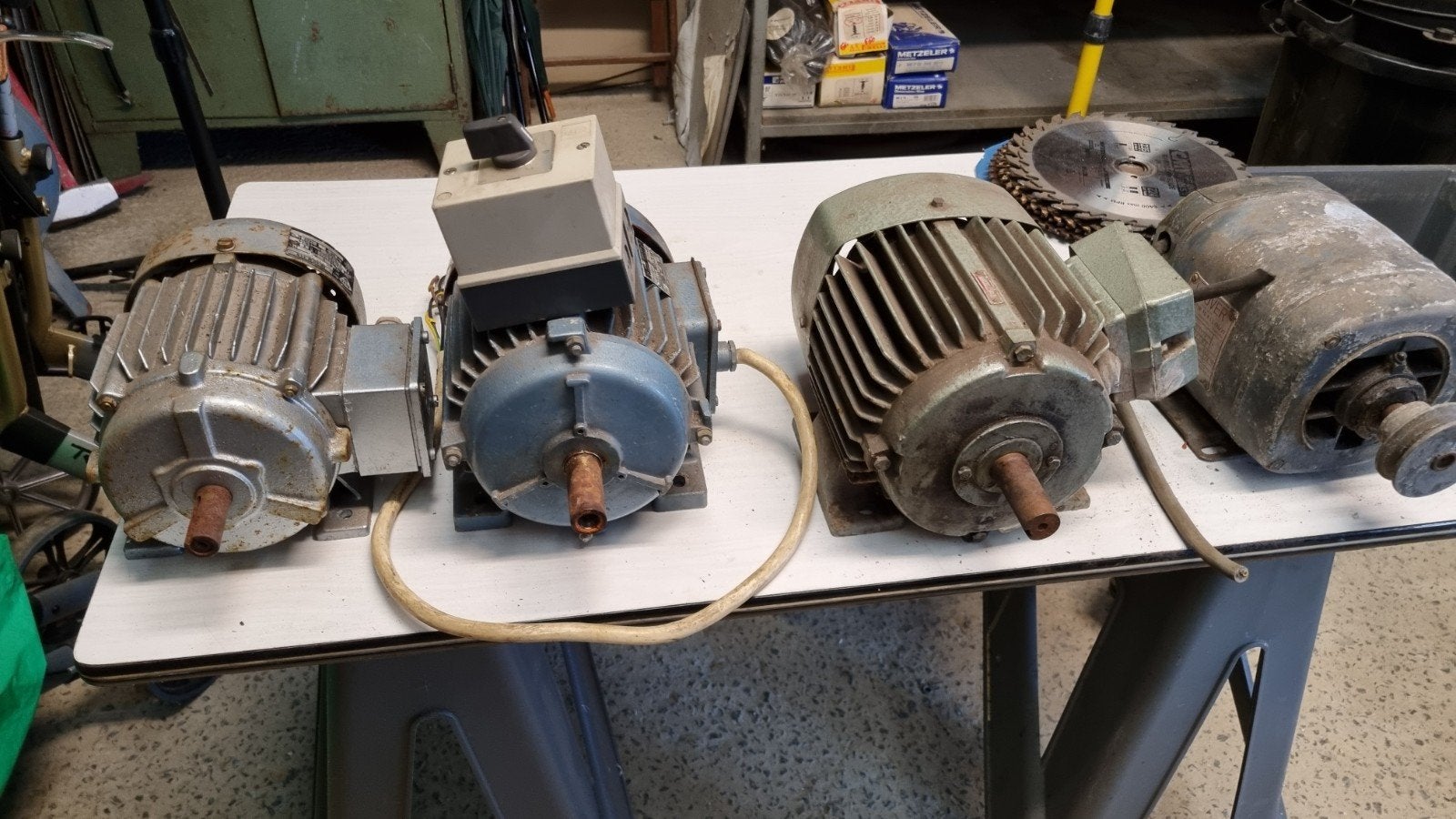 moteurs électriques, Fietsen en Brommers, Ophalen, Gebruikt