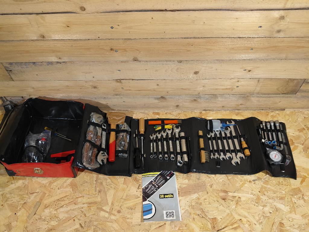 Kit / Trousse / Valise – Outils – Neuf., Enlèvement, Remplie, Neuf