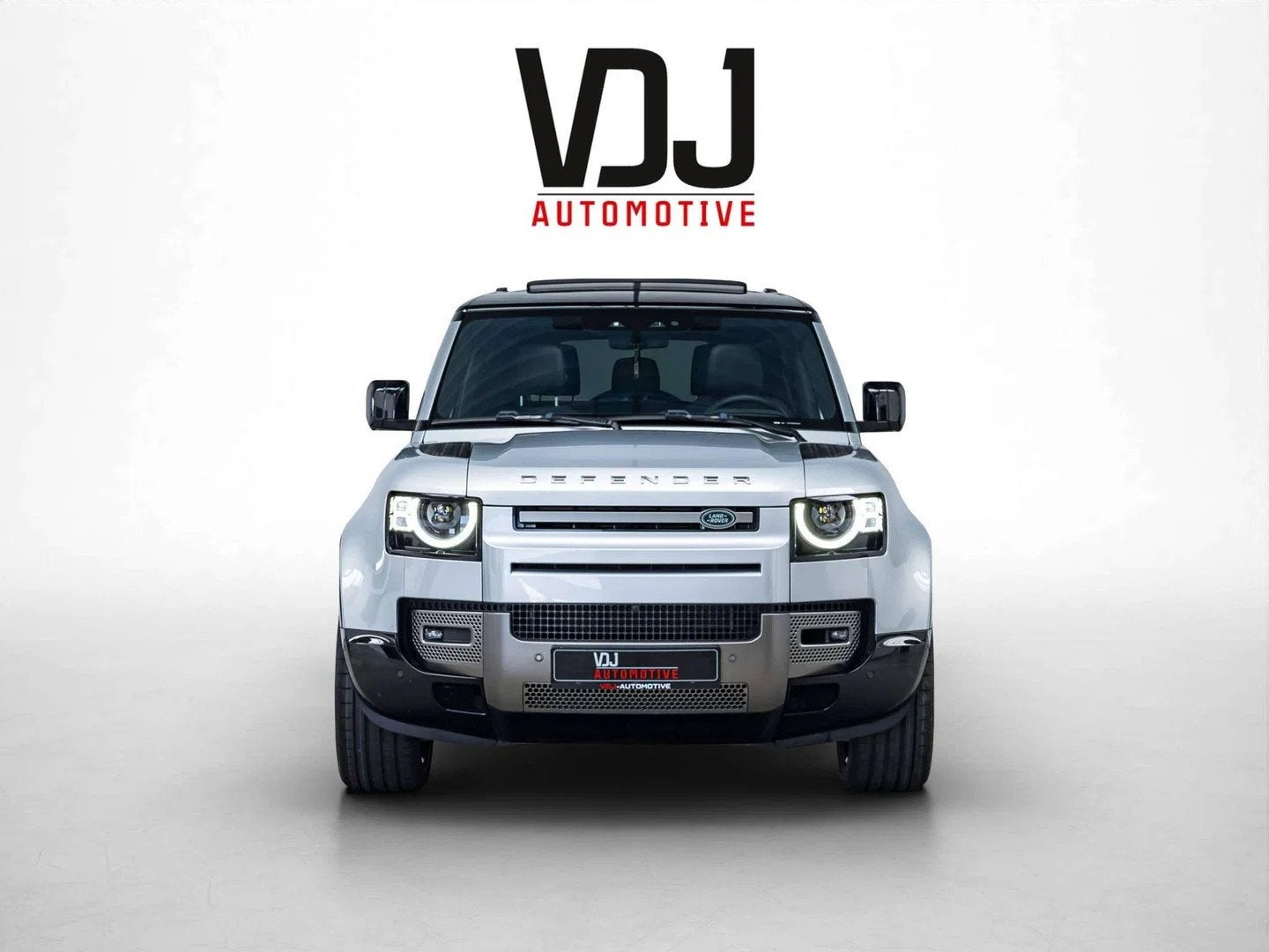 Land Rover Defender MHEV D300 X-Dynamic S|LUCHTVERING|PANO|A, Autos, Land Rover, Argent ou Gris, Achat, Entreprise, Noir