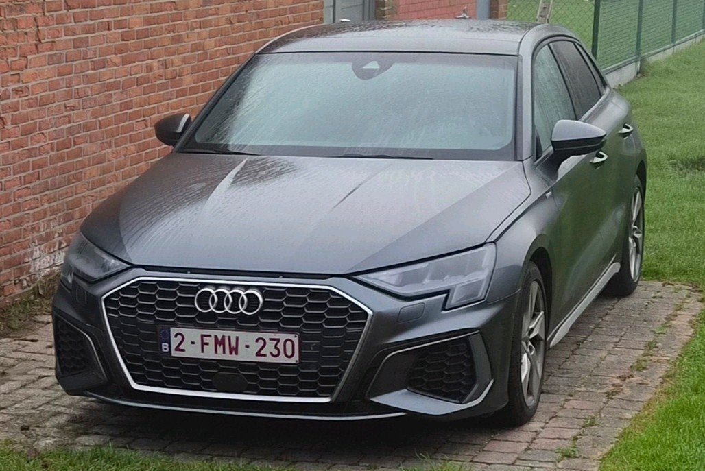 Audi A3 Sportback S-line 35TFSI 150pk, Dealer onderhouden, 1498 cc, 4 cilinders, Leder