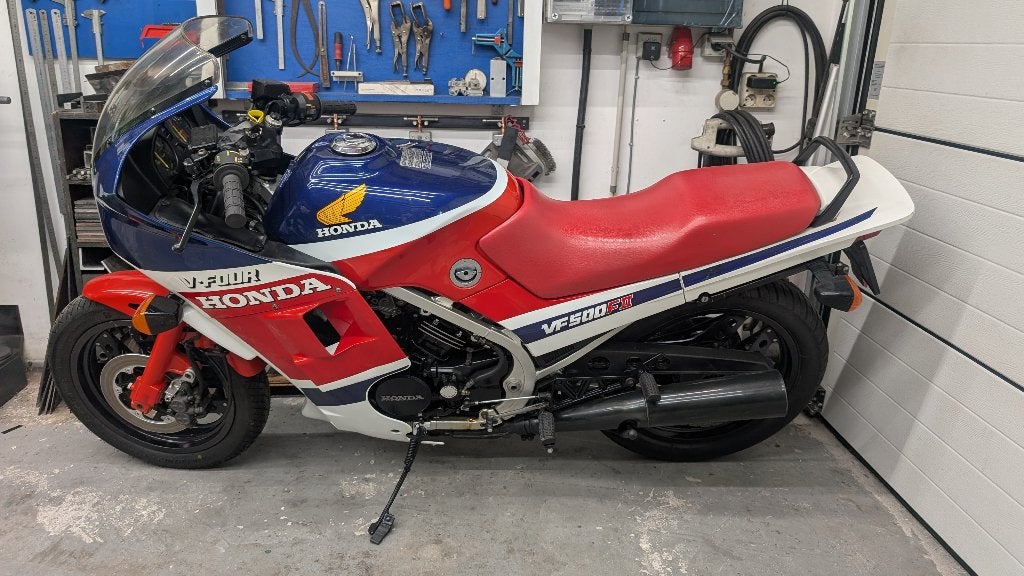Honda VF500F2, Ophalen