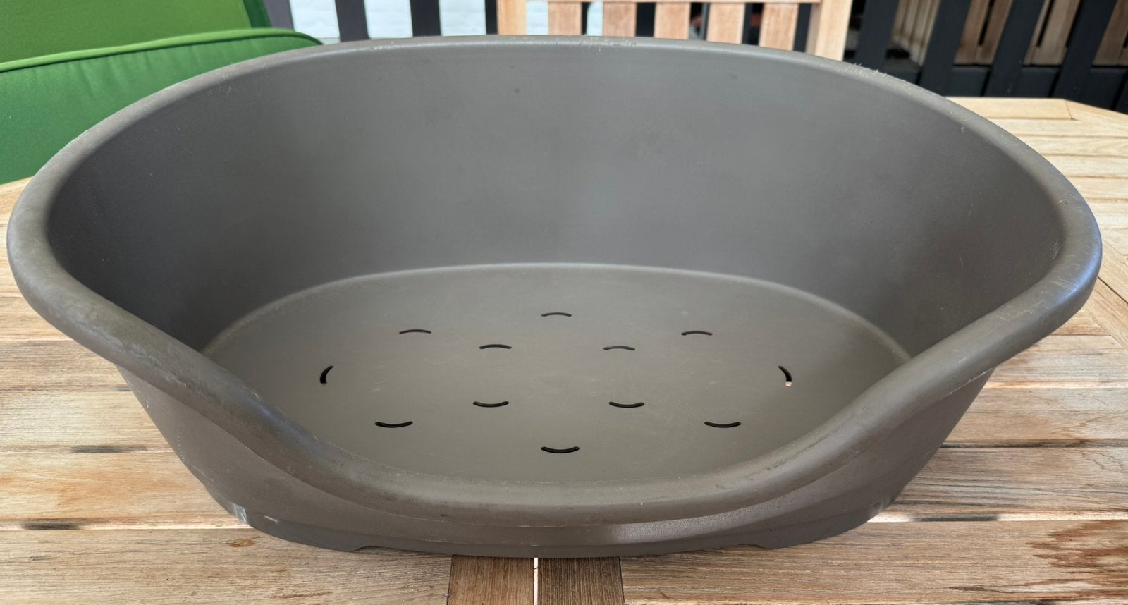 Lit pour chien ovale gris, Animaux & Accessoires, Paniers pour chiens, Enlèvement ou Envoi, Utilisé