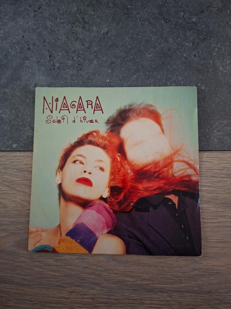 7' vinyl singel van Niagara, Ophalen