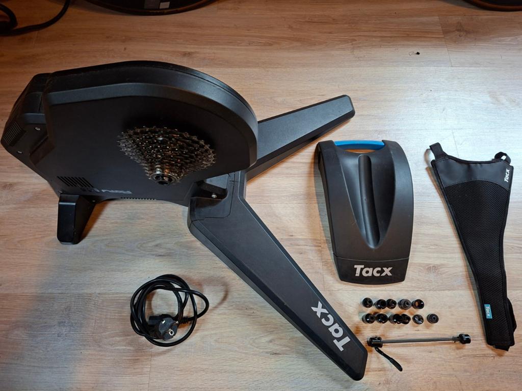 Tacx Flux S, Sport en Fitness, Ophalen