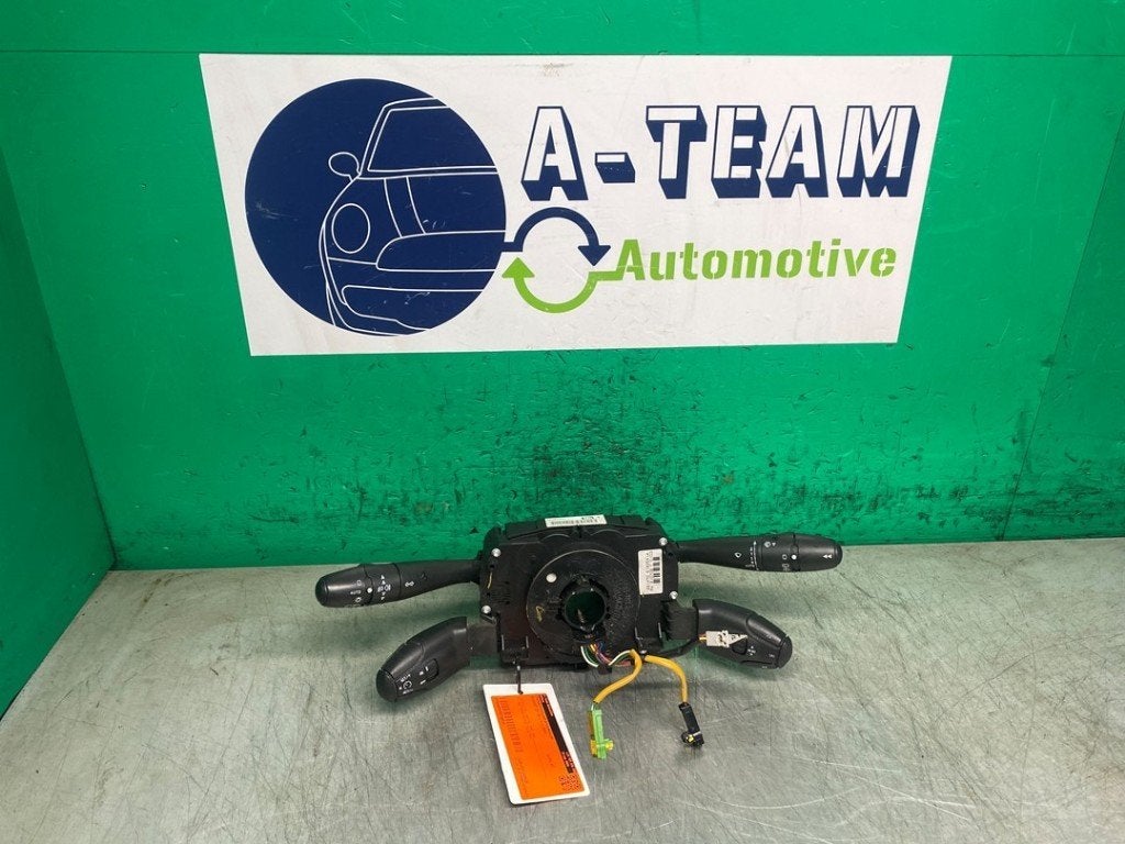 COMBINE COMMODO 207 / 207+ (WA / WC / WM) (|96630718XT|), Kontakt-peugeot@peugeot.com, Utilisé, Peugeot Deutschland GmbH, Bahnhofsplatz
65423  Rüsselsheim, DE