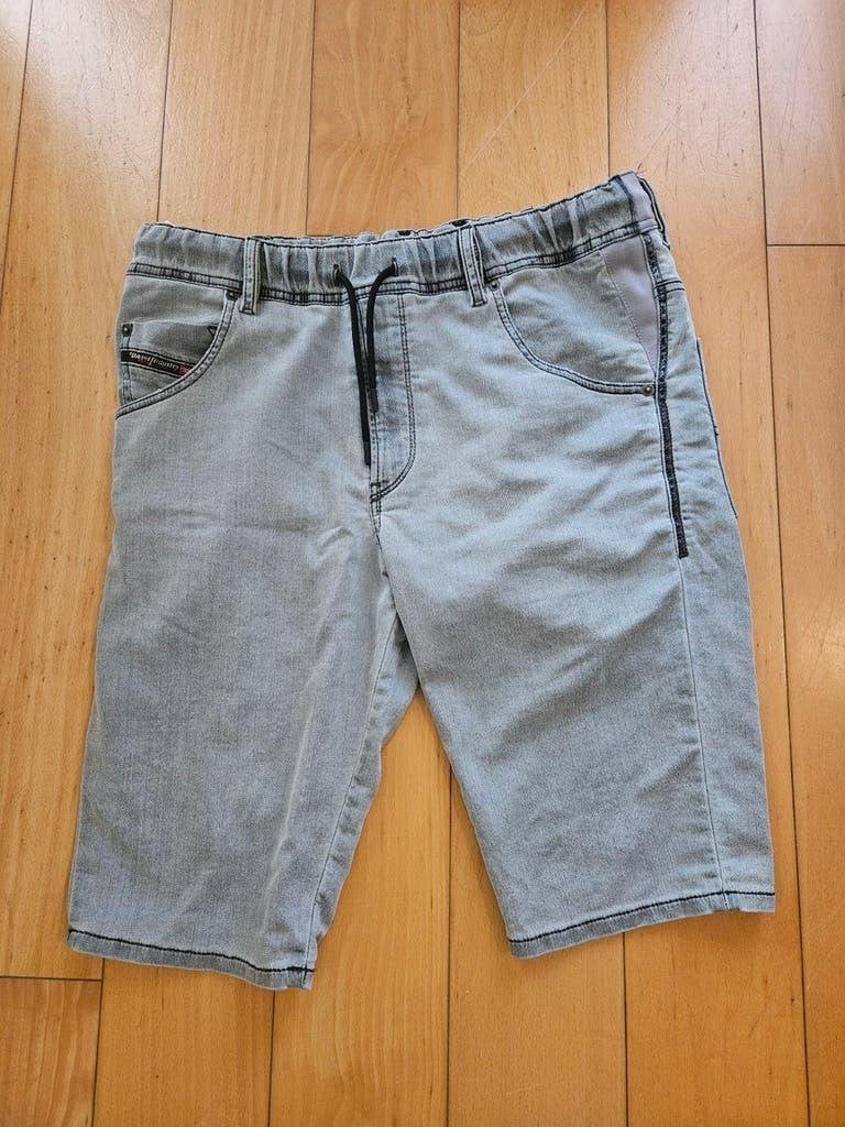 Short grijs maat 28, Ophalen of Verzenden, Gedragen, Grijs, Diesel