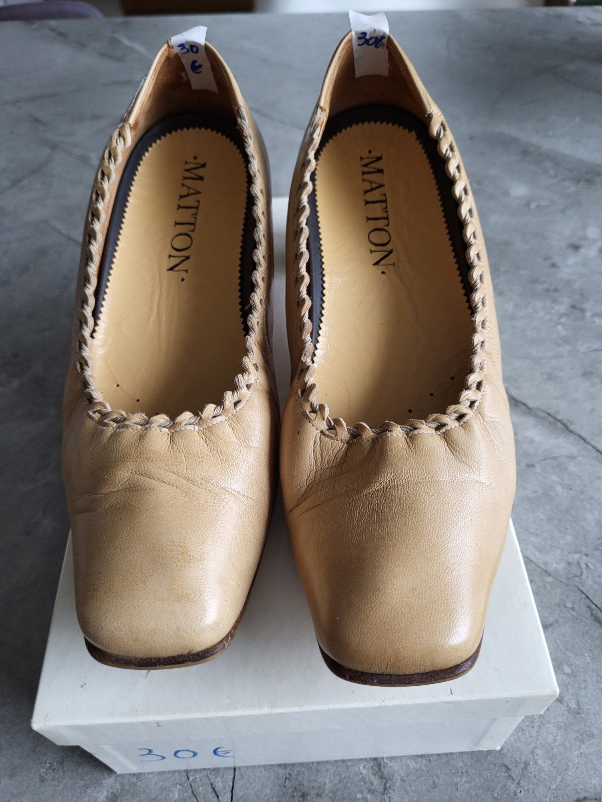 Damesschoenen beige M=37uitneembaar voetbed10€ Lochristi., Kleding | Dames, Ophalen, Beige, Dansschoenen, Zo goed als nieuw