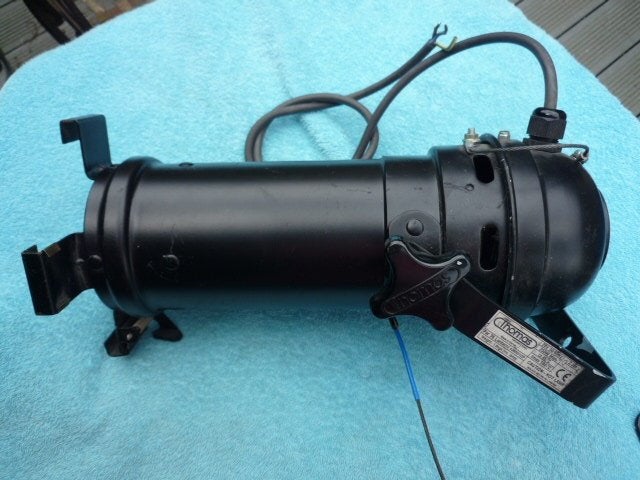 Spotlamp met U-bevestiging voor showroom-bar-theater..., Ophalen of Verzenden, Gebruikt, LED