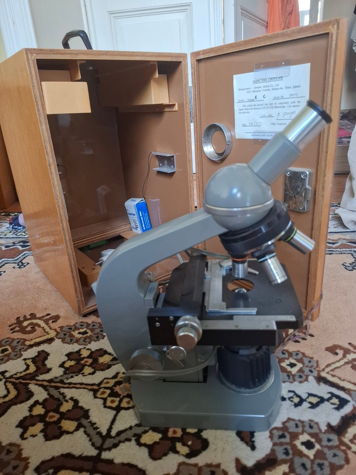 Olympus microscoop jaren 70, Ophalen